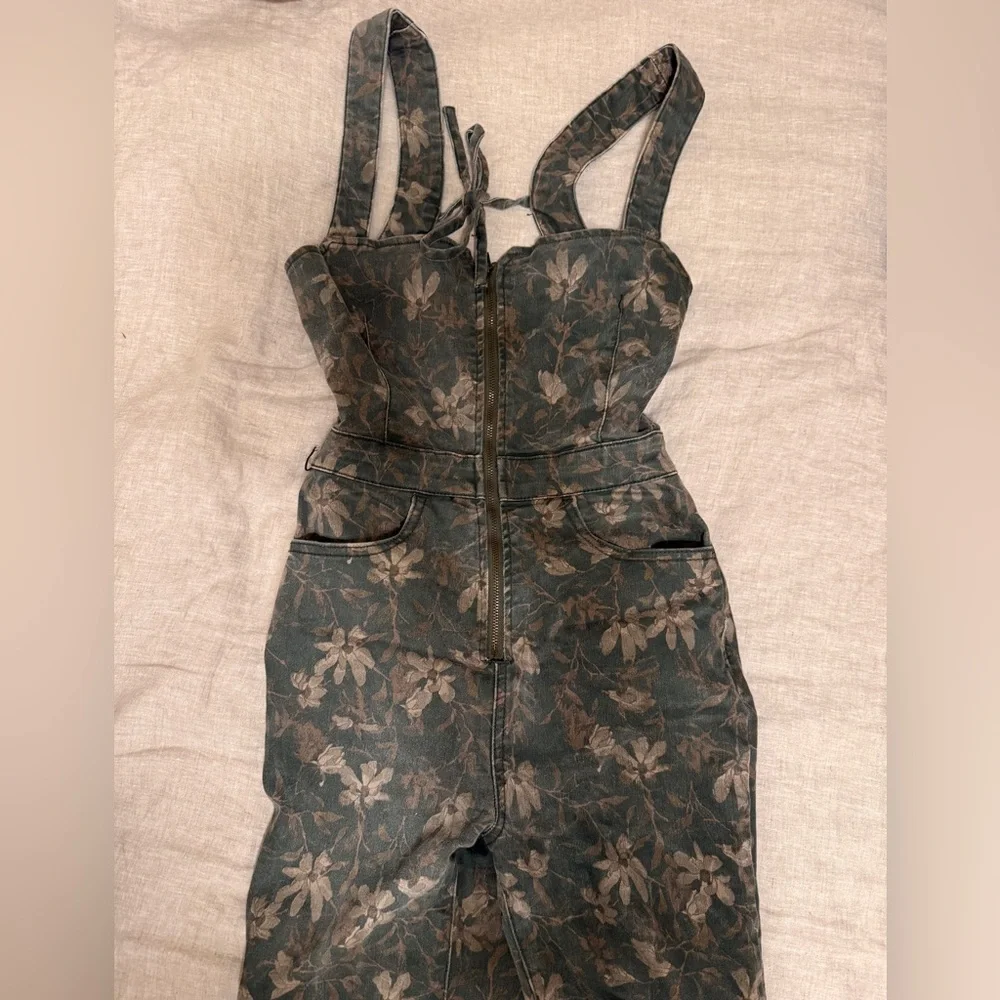 Free People We The Free denim jumpsuit - Picture 2 of 4